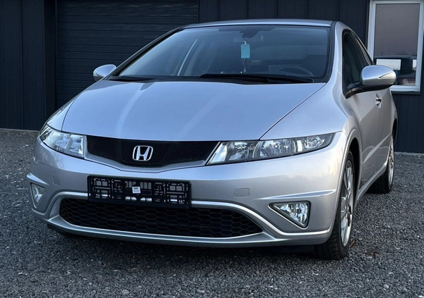 Honda Civic cena 27900 przebieg: 209000, rok produkcji 2011 z Jastrowie małe 407